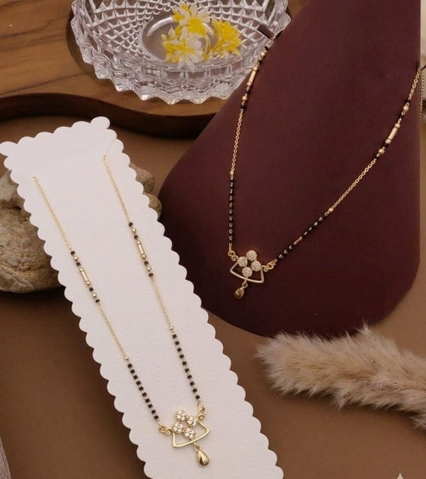 Geometric Bloom Mangalsutra