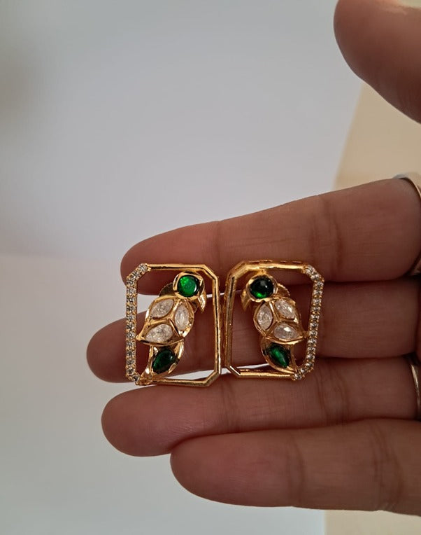 Parrot geometric studs